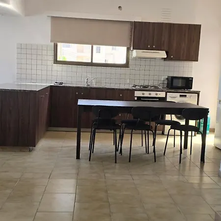 Skoufa 21 - Luxury -breakbooking Cy Limassol