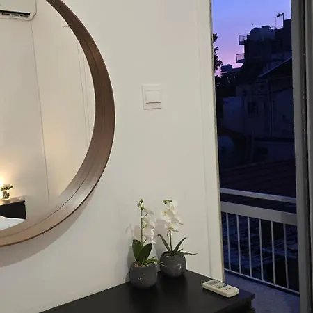 Appartement Skoufa 21 - Luxury -breakbooking Cy Limassol